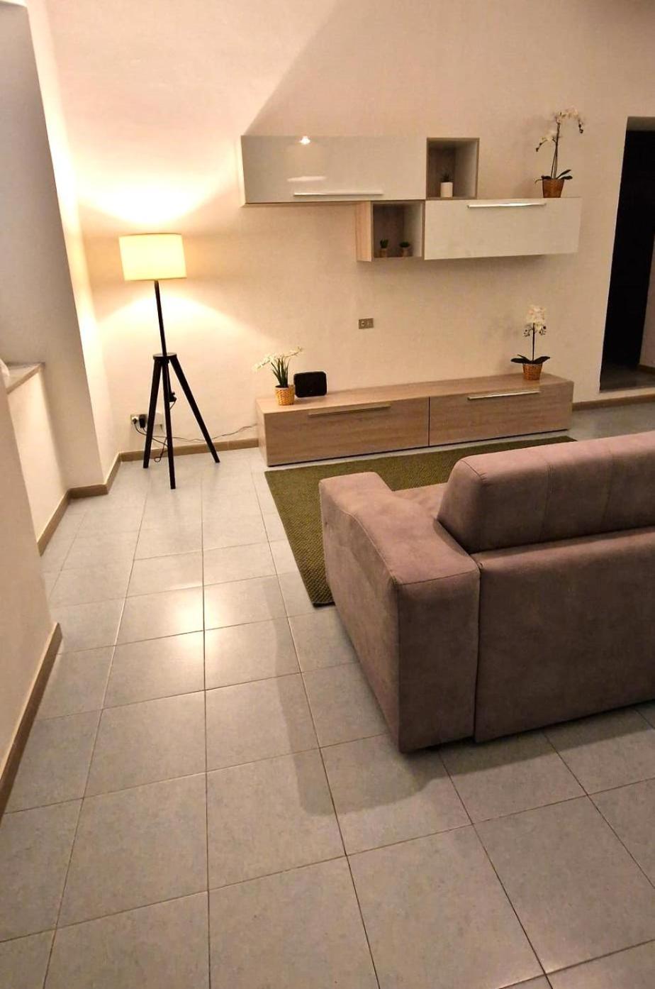 A Casa Di Tilla Наполи Екстериор снимка